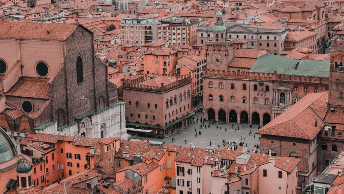 Best of Bologna: Private Walking Tour with a Local - Key things that make this tour work