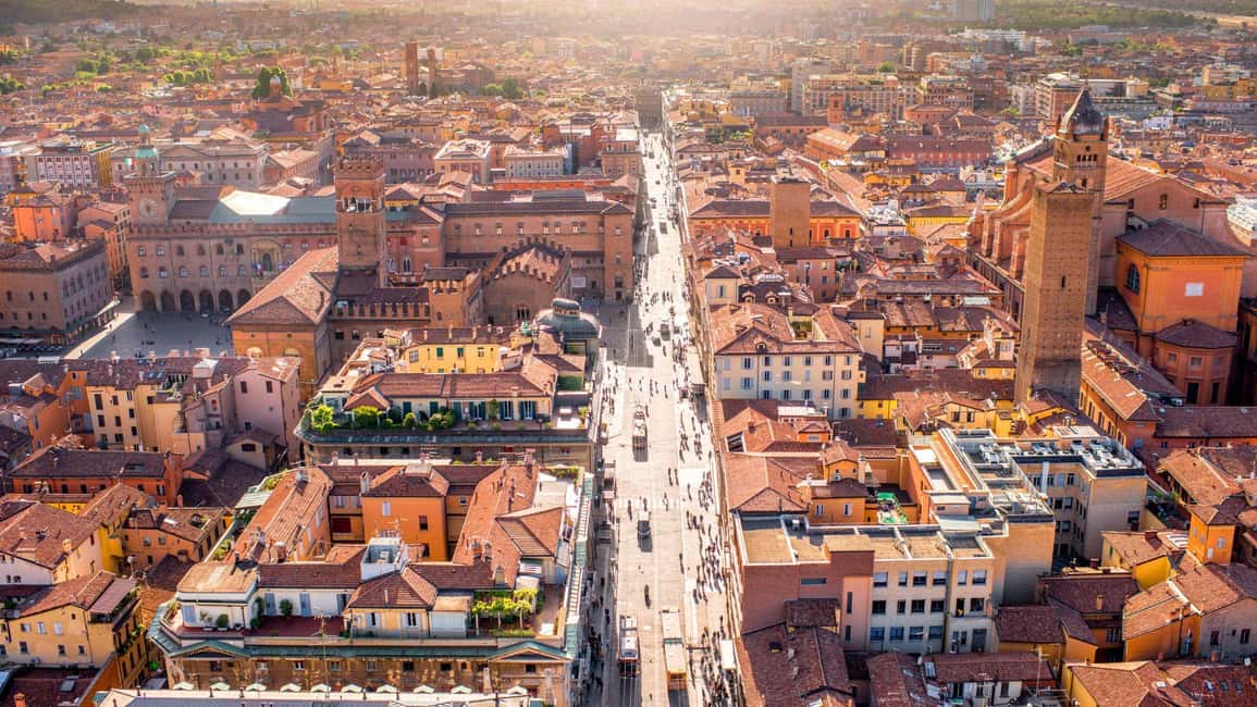 Best of Bologna: Private Walking Tour with a Local - One caution: what if your guide doesn’t show up
