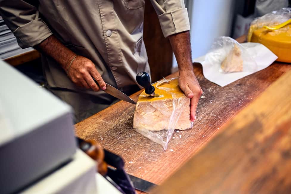 Bologna: 3-Hour Secret Food Tour - Gelato Finale in the Main Square Plus the Secret Dish