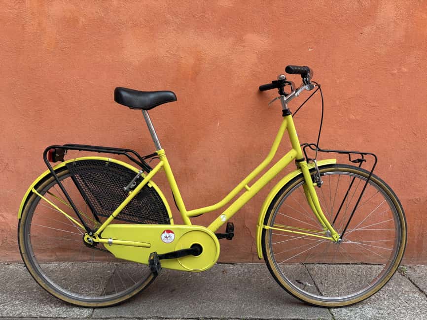 Bologna: Bike Rental - Your Bologna loop: using the UNESCO center as your playground