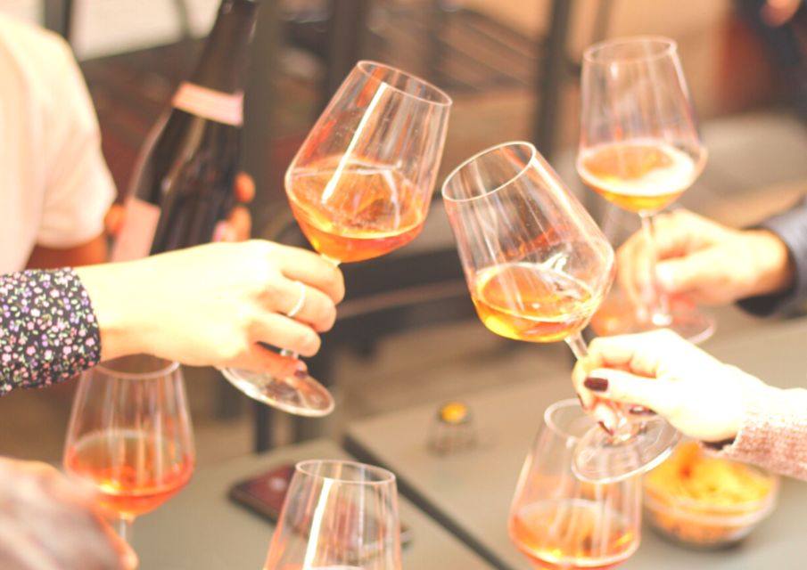 Bologna: City Center Guided Wine Walking Tour - How many wines and what about the snack?