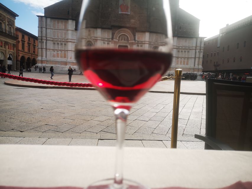 Bologna: City Center Guided Wine Walking Tour - Timing, group size, and what kind of vibe you’ll get