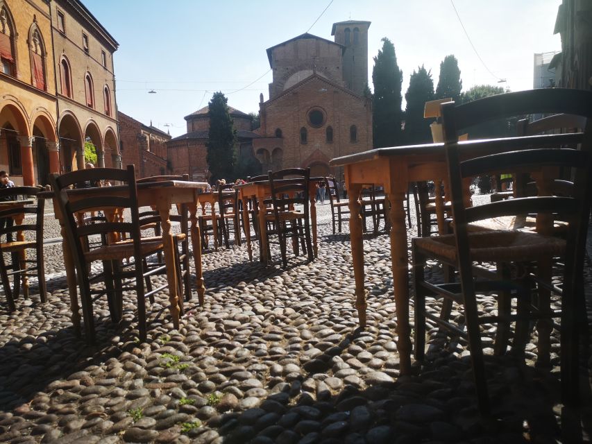 Bologna: City Center Guided Wine Walking Tour - Should you book this Bologna wine walking tour?