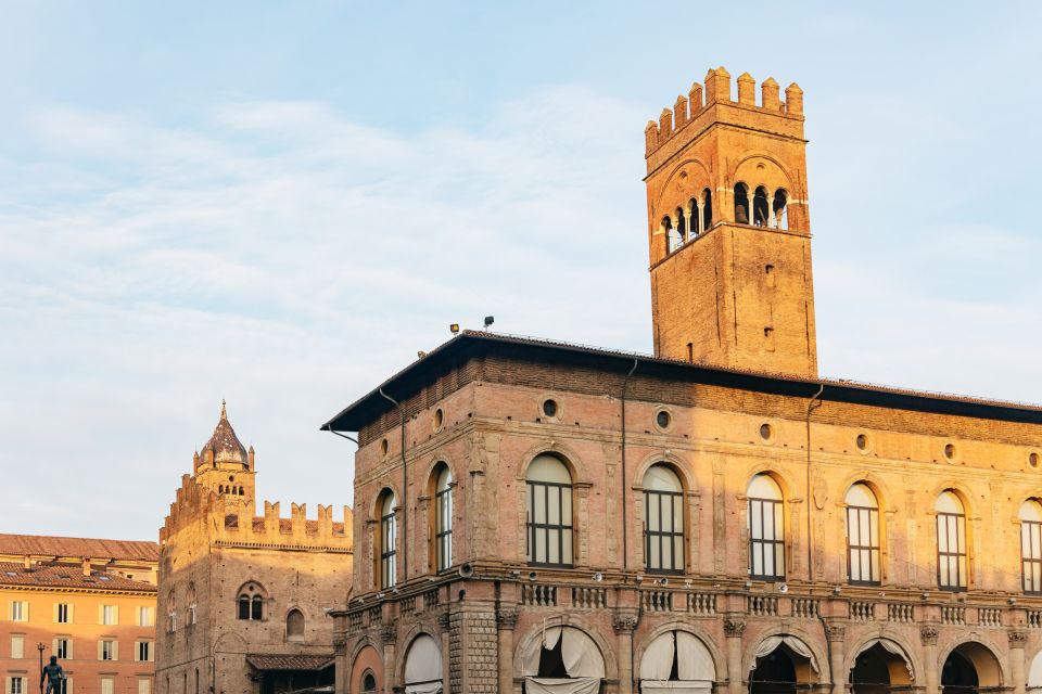 Bologna: City Center Walking Tour - Palazzo d’Accursio and Piazza Maggiore: The Civic Center You Can Feel