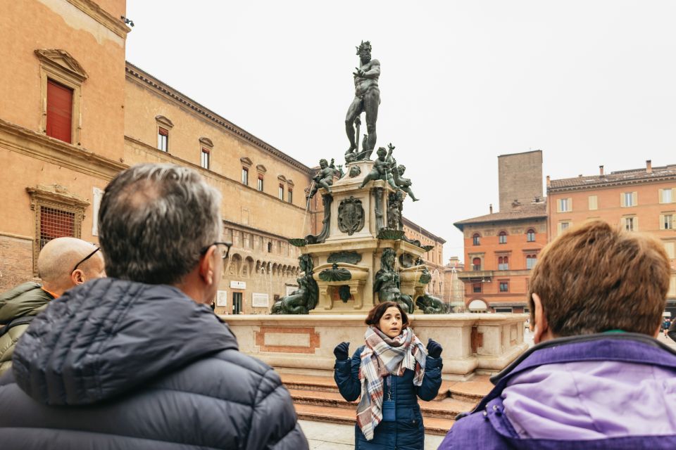 Bologna: City Center Walking Tour - Quadrilatero Market Walk: History, Not Just Snacks