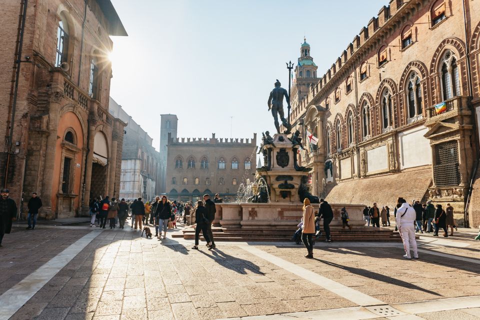 Bologna: City Center Walking Tour - Piazza della Mercanzia and Piazza Santo Stefano: Squares With Stories