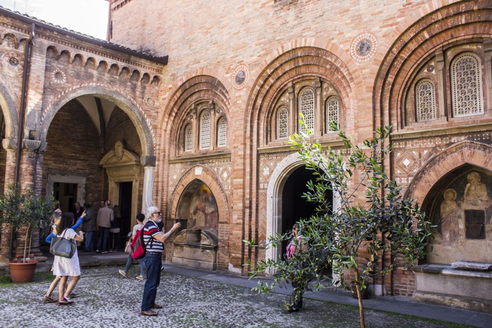 Bologna: Classic Private walking Tour - The Quadrilatero: the old marker area for food-focused wandering