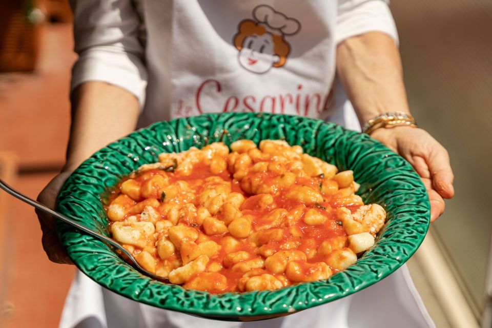 Bologna: Dining Experience at a Local's Home - Timing and meeting point: the check-in part you should plan for