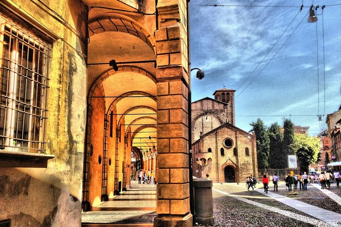 Bologna Food & Cultural Walking Tour - Piazza Maggiore and the Monument-Heavy First Stop