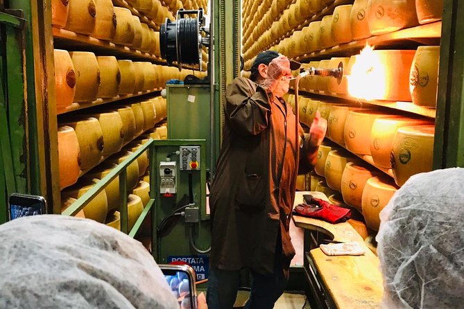 Bologna Food Experience: Factory tours & Family-Style Lunch - Breakfast and Family-Style Lunch With Wine Pairings