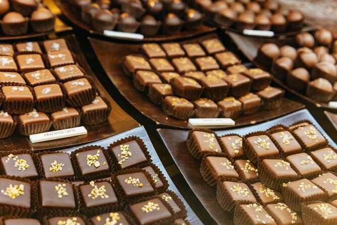 Bologna Food Tasting box- Audio Guided Tour with Food Tasting - Timing and walking stamina: about 1 day in the center