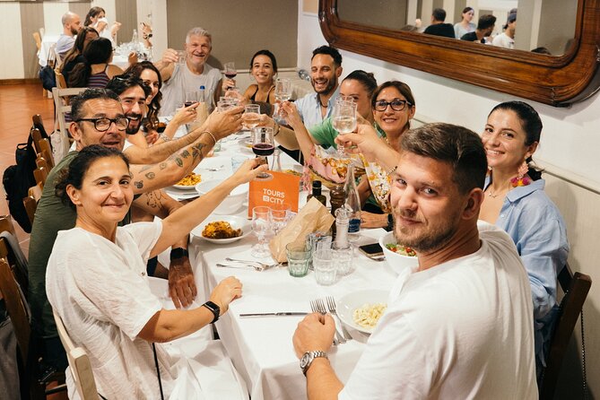Bologna gastronomic experience with a local - Gelato finale from a family-run shop founded in 1972