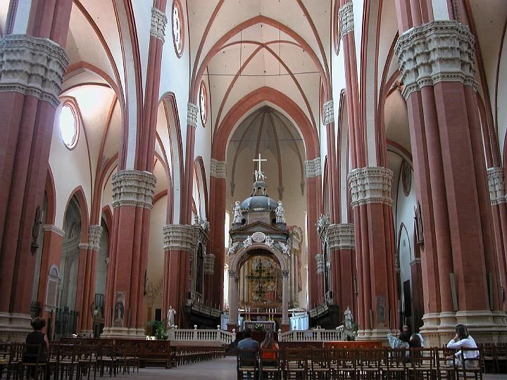 Bologna: Guided Walking Tour - Santo Stefano and the porticoes loop: seven churches in walking form