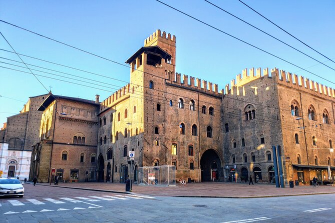 Bologna Murder Mystery: Self-Guided City Quest - Should you book the Bologna Murder Mystery self-guided city quest?