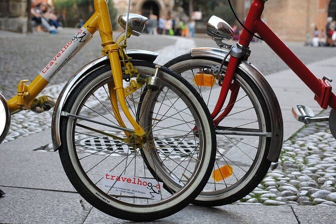 Bologna: Panoramic Bike Tour - Meeting at the Travelhoo space near Palazzo Boncompagni