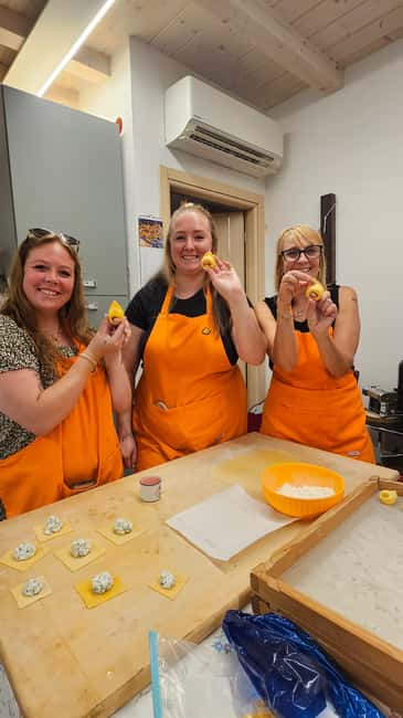 Bologna: Pasta Cooking Class, Ragu & Wine with Local Host - Price and Value: Why $79 Can Make Sense Here