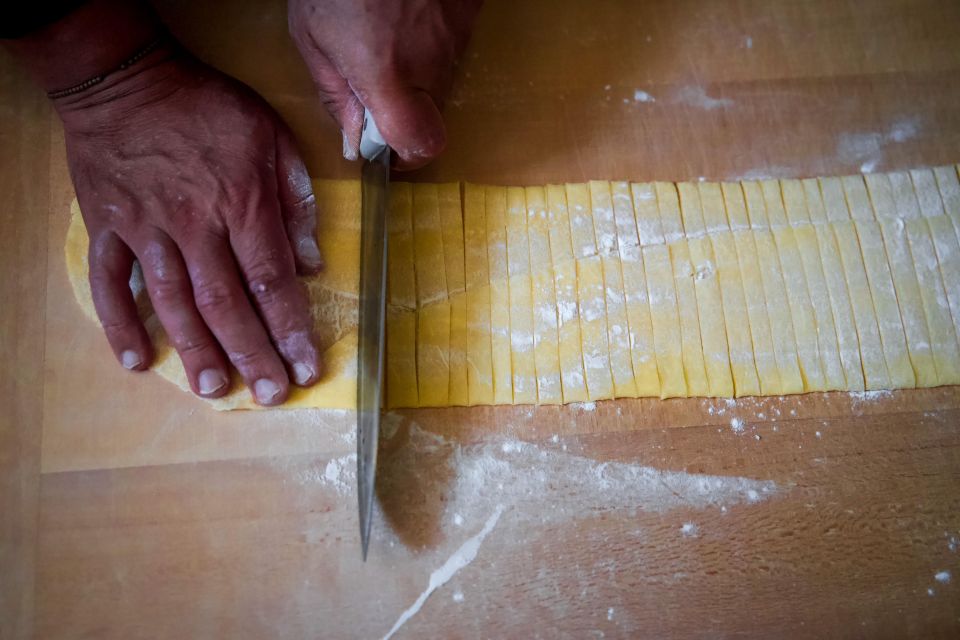 Bologna: Pasta Tagliatelle al Ragu Cooking Class with Wine - Inside The Bologna Home Kitchen Near Buzz Mattioli