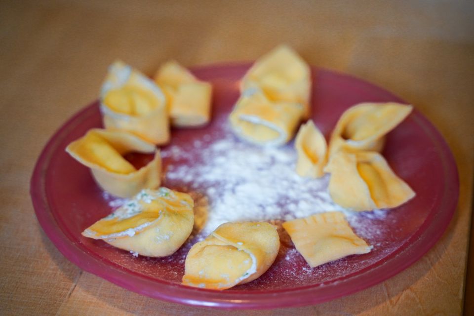 Bologna: Pasta Tagliatelle al Ragu Cooking Class with Wine - Price and Value: Is $70 Worth It?