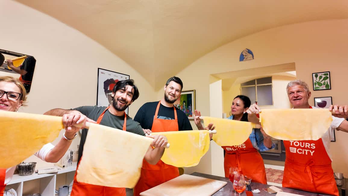Bologna: Pasta Tagliatelle Ragu Cooking Class with Spritz - Key things I’d circle before you book