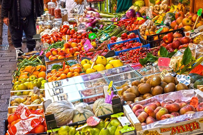 Bologna Private Food Tour Eating around the Centre - Stop 1: Quadrilatero Market (30 minutes, ticket included)