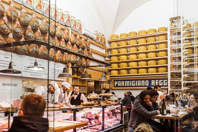 Bologna Private Highlights & Hidden Gems Tour with a Local - The Renaissance Fountain Moment: Art, Symbolism, and Stories