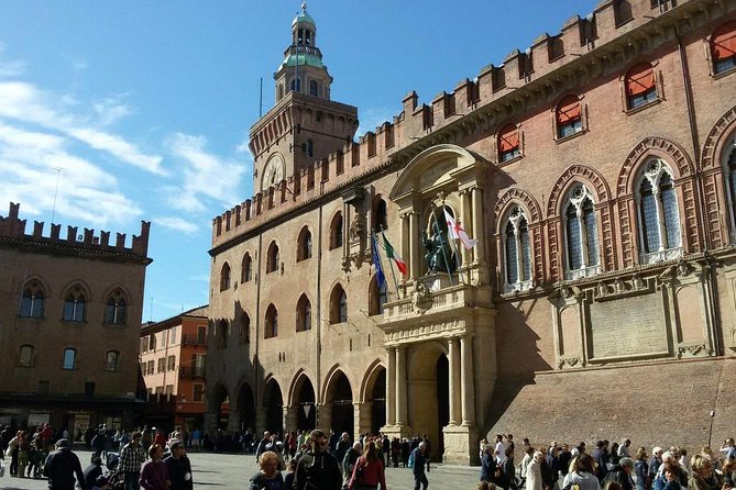 Bologna Private & Personalized Half-Day Tour with a Local Guide - Price and Value: Is $113.96 Per Person Worth It?
