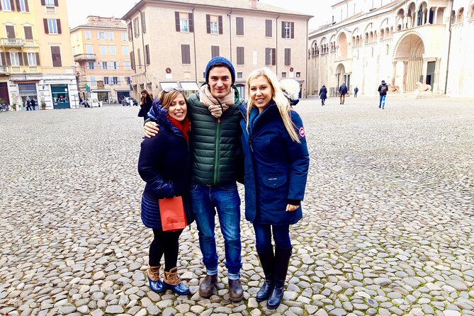 Bologna Private & Personalized Half-Day Tour with a Local Guide - Mercato Delle Erbe: Food Ideas and Local Q&A in One Place