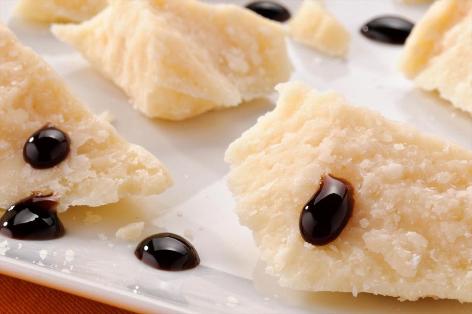 Bologna: Self-Guided Food Tasting Tour with Vouchers - Key things that make this Bologna food voucher tour work