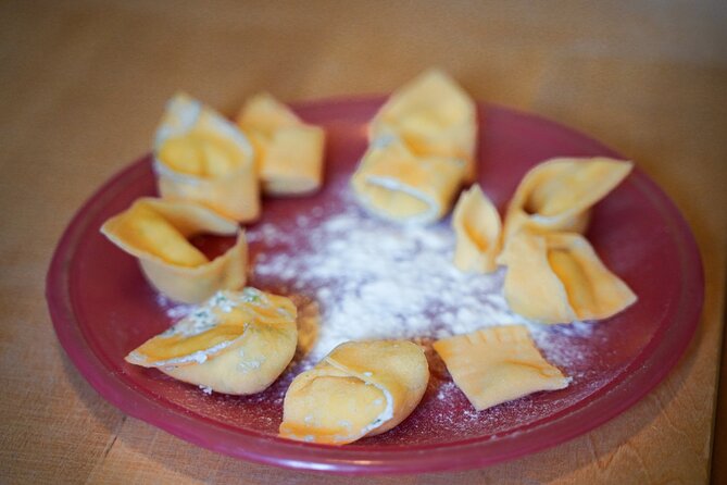 Bologna: Tagliatelle & Ragù Home Cooking Class with wine - Entering the Home Kitchen: How the Experience Really Feels