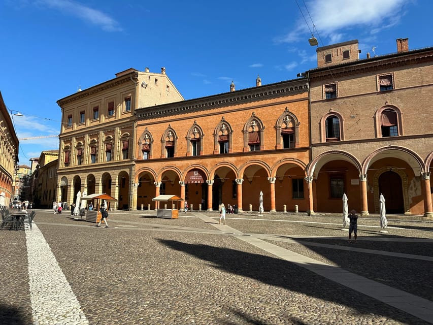 Bologna: Walking Food Tour and Highlights with a Local Guide - Who This Tour Suits Best (And Who Should Skip It)