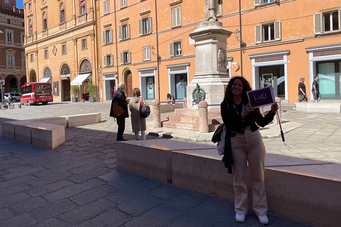 Bologna: Walking Food Tour and Highlights with a Local Guide - Piazza Galvani to Via Drapperie: The Tour Starts Where Bologna Feels Real