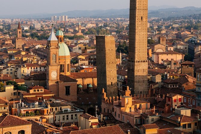 Bologna Walking Tour with Audio and Written Guide - Santo Stefano’s Seven Churches and Le Tre Frecce: Two Stops That Feel Like Local Lore