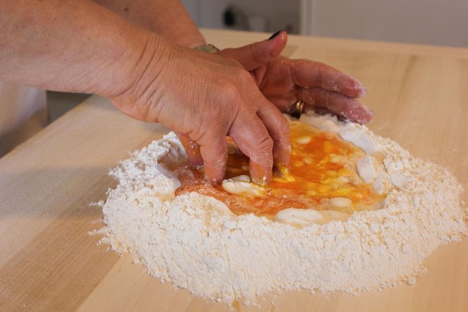 Bolognese Pasta Class in Bologna with a Local Expert, Giovanna C - Air conditioning note: how to dress and plan
