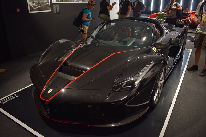 Cars&Food: Lambo, Ferrari, Parmigiano, Balsamic, PrivateTransport - Lamborghini MUDETEC Museum: Bull history and today’s lineup