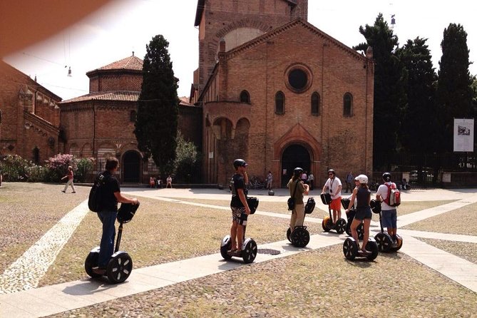 CSTRents - Bologna Segway PT Authorized Tour - Fontana del Nettuno: A Quick Stop That Makes the Loop Click