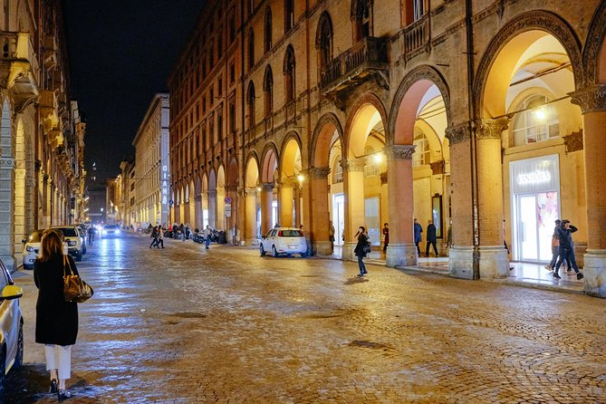 Drinks & Bites in Bologna Private Tour - Getting there, moving around, and what to bring