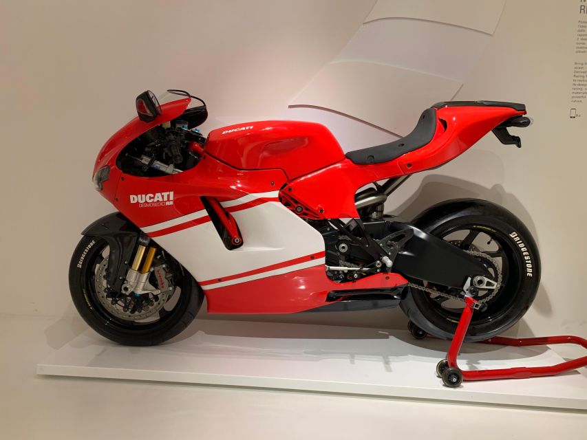 Ducati, Lamborghini Factories+Museums, Ferrari Museum+Lunch - Motor Valley in 9 hours: the logic of this tour