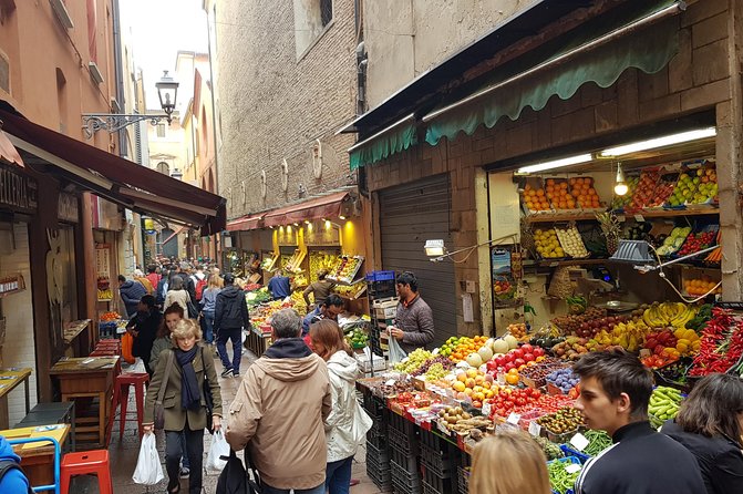 Food markets tour with a local! - A Relaxed Pace, With One Possible Sound Consideration