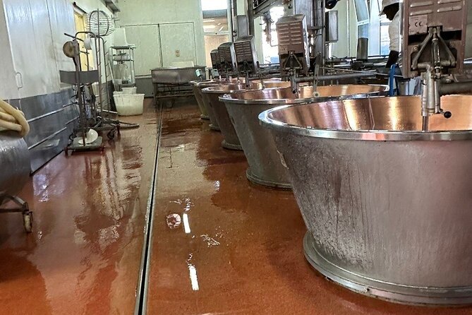 Full Day Super Cars, Parmesan, Balsamic Tour w/Light Lunch - Acetaia in the Province of Modena: Traditional Balsamic and the Taste at the End