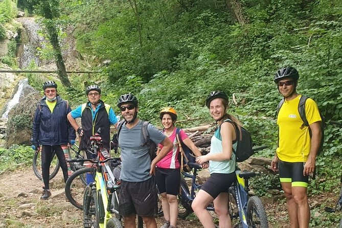 Guided E-bike Tour in Bologna with aperitif - Guides, safety, and pacing: why the leader matters