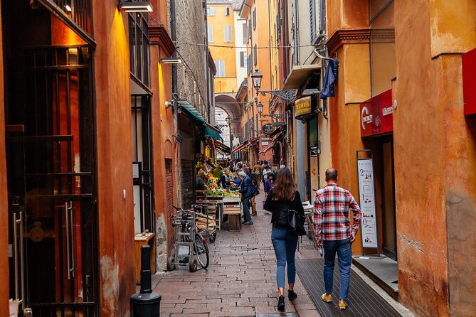 Highlights & Hidden Gems With Locals: Best of Bologna Private Tour - Piazza Maggiore: where Bologna’s personality starts