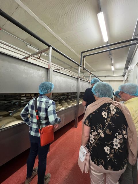 Parmesan and Balsamic Food Tour with Ferrari Museum - The short stop for local snacks: plan for quick bites