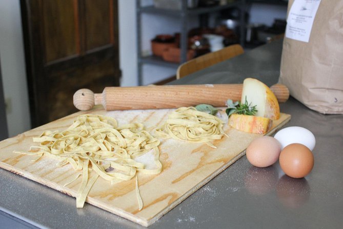 Pasta Class in Bologna in a 15th-Century Estate Home with Chiara - Getting there at 10:30: countryside location tips that save stress