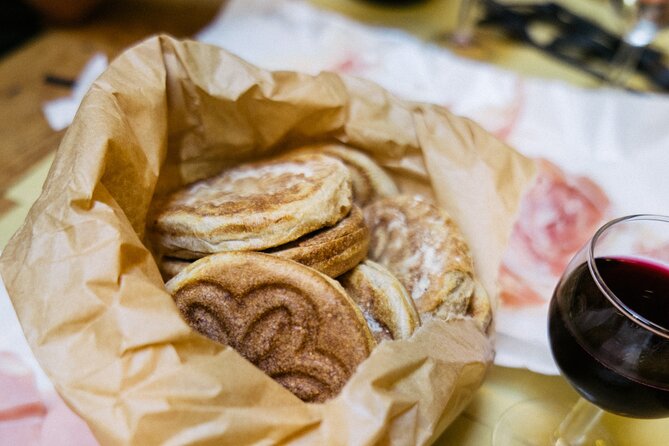 Private Bologna Gastronomic Tour with Local Guide - Via Drapperie and the Quadrilatero Lanes: Where Bologna’s Food Culture Lives