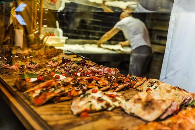 Private Local Tour Guide Bologna: Kickstart your Trip, 100% Personalized - Aperitivo time in Via Caprarie, like Tamburini