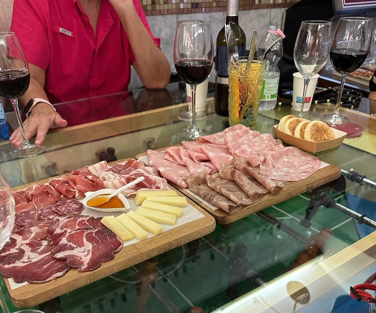 Taste Bologna's Culinary Treasure with a local - Group size and guide energy: why Frédéric’s style stands out