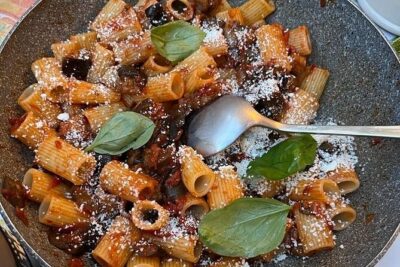 Traditional Bolognese Cooking Class in Bologna with Giovanna S - The Mercato di Mezzo option: where your dinner starts